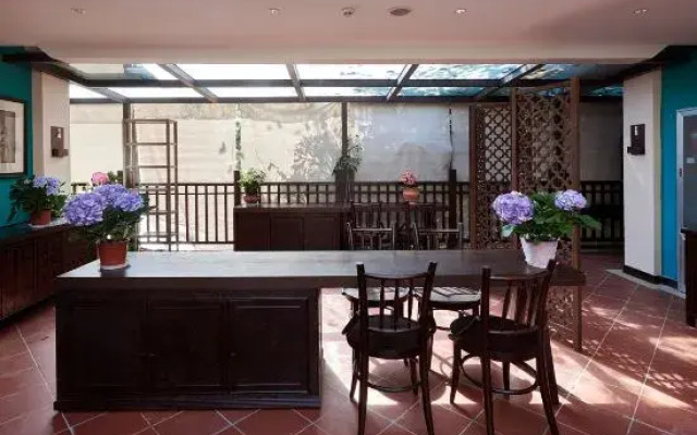 Flower Villa Hotel