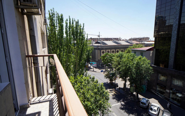 1-BDR comfort apartment near Opera house