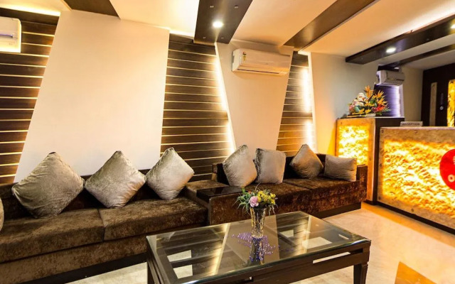 Capital O 4051 La Sapphire