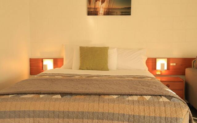 Papakura Motor Lodge & Motel