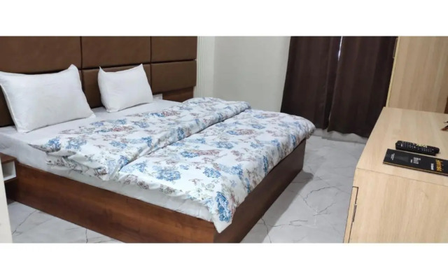 Goroomgo Prem Manor Roorkee