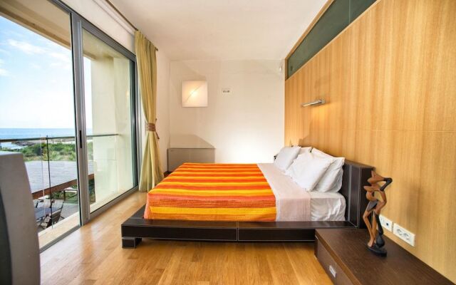 Cretan Beachfront Villas