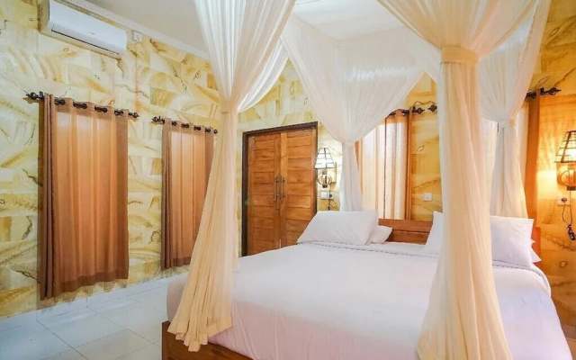 Mejan Beach Home Stay – Guest Rooms – Lalanglinggah