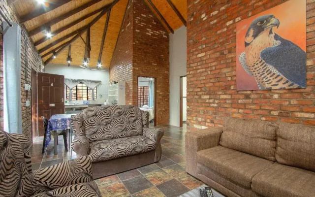 Kruger Wild Dog Inn House 1