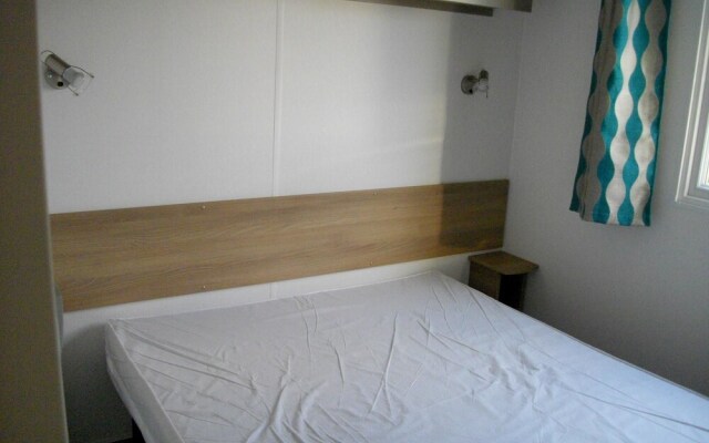 Bungalow With 2 Bedrooms in Onzain, With Terrace