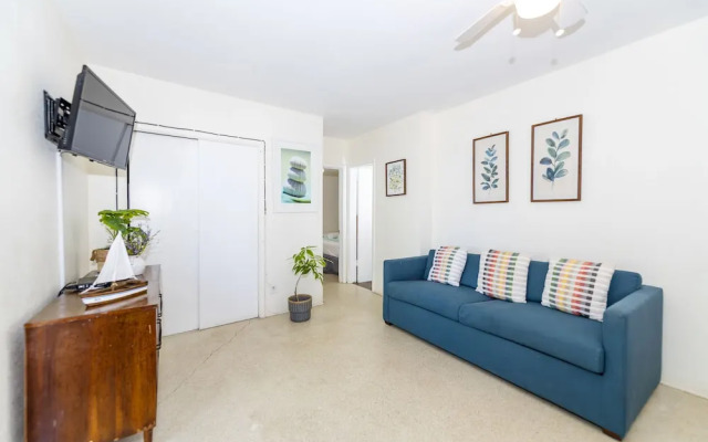 Tropic Isle Hotel and Apartment
