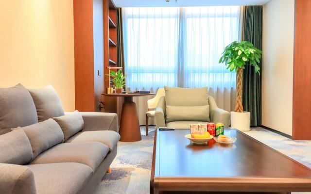 Yun-Ray Phoenix Hotel