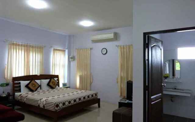 Bann Suan Rachawadee B&B