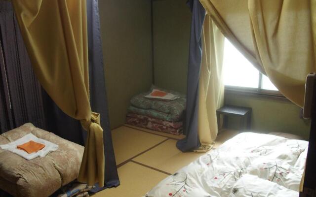 Nagasaki Kagamiya - Hostel