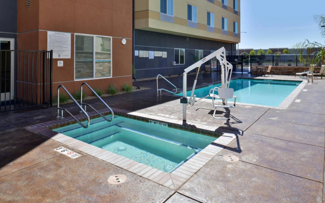 Fairfield Inn & Suites Sacramento Airport Woodland