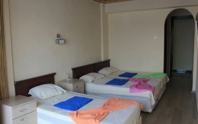 Grand Calypso Hotel