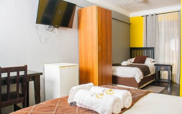 Kings Hotel And Gallery