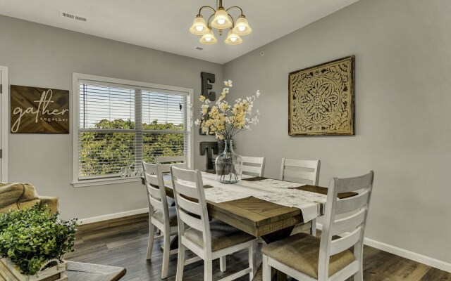 Sunset Bunker 3 Bedroom Condo by RedAwning