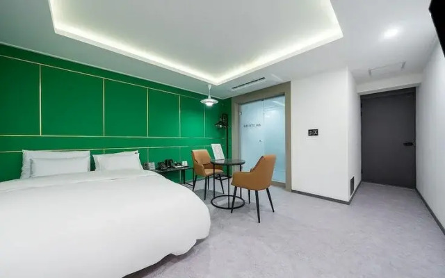 Hotel 166 Suwon