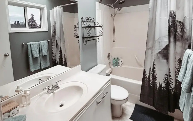 Family Friendly Mt Aberdeen House