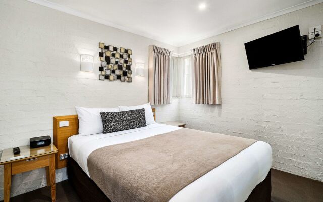 Comfort Inn Coach & Bushmans