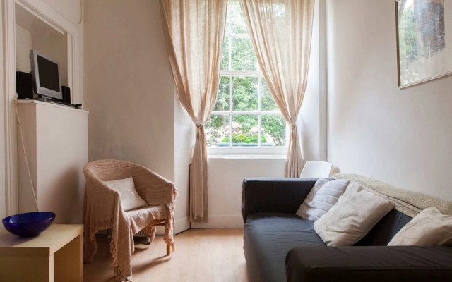 1 Bedroom Flat On St Stephen Street