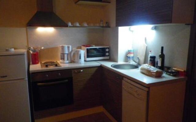 MD Alexander Services Apartments