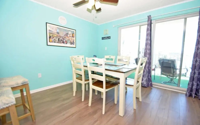 Thunder Island 81b 2 Bedroom Condo by RedAwning