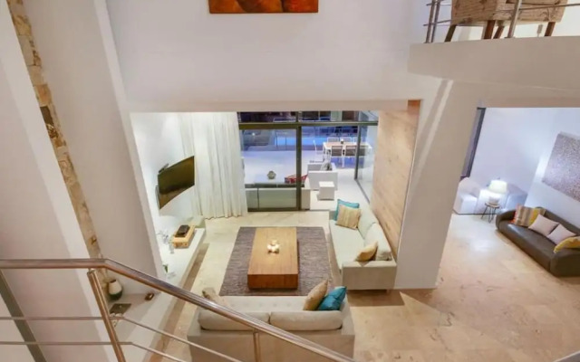 Harrier Place - Four Bedroom Villa, Sleeps 8