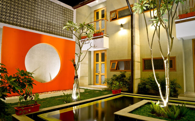 Tibera Hotel Cibeunying