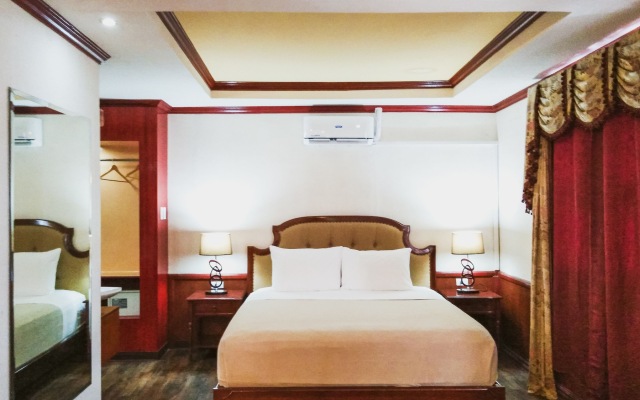 Dulcinea Hotel and Suites