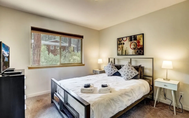 Contemporary Tahoe Cabin