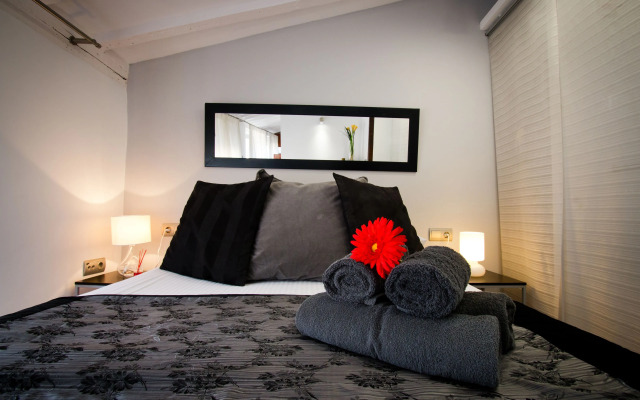 Holidays2Malaga Train Station Area Apartments