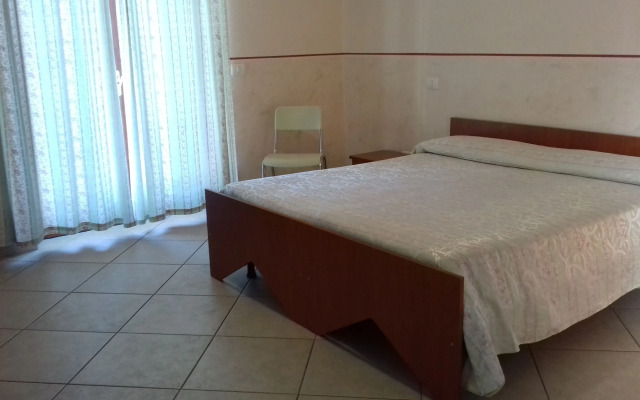 Hotel Caimo Bed-Breakfast