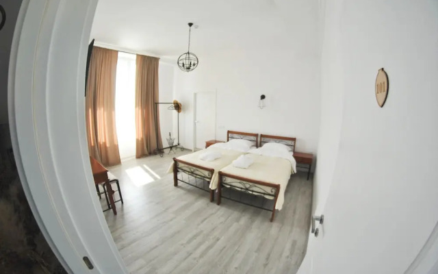 Hotel Chateau Khashmi