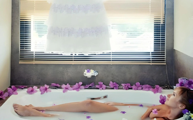 Chaweng Lakeview Condotel