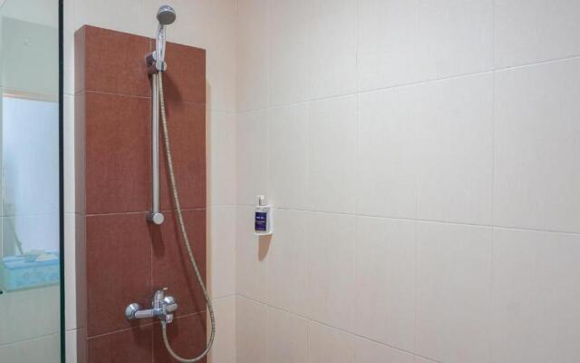 SPOT ON 1792 Roemah Nenekoe Guest House