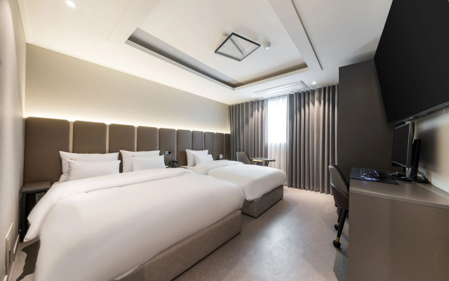 Brown Dot Hotel Chungju City Hall