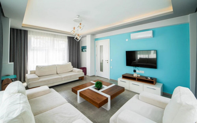 Villa With Pool Jacuzzi and Cinema Room in Fethiye