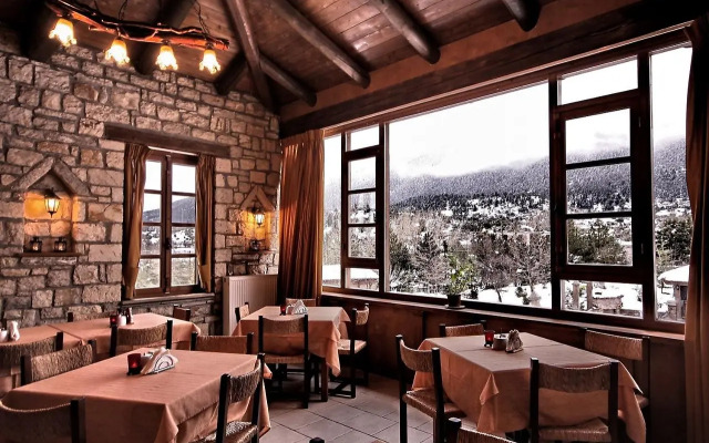 Vitina House Forest Resort