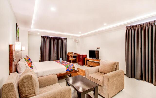Fabhotel The Royal Suites