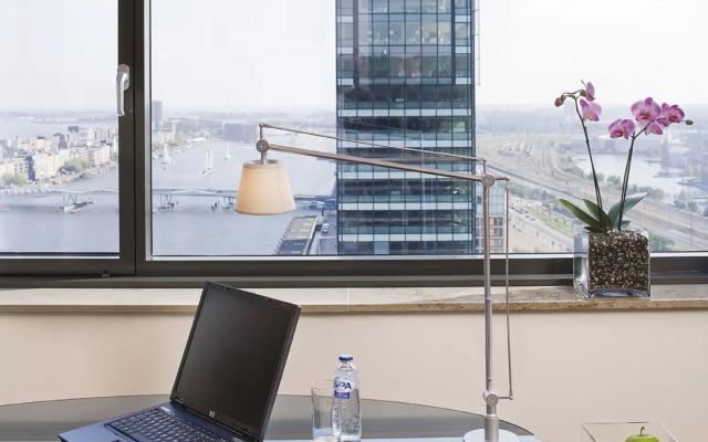 Mövenpick Hotel Amsterdam City Centre