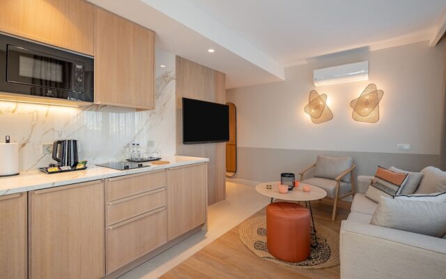 Oli Hotel And Suites