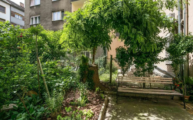 Balzac Apartment