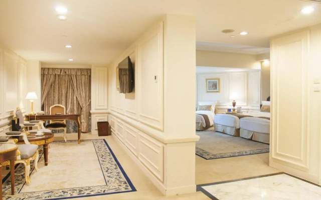 New Orient Landmark Hotel