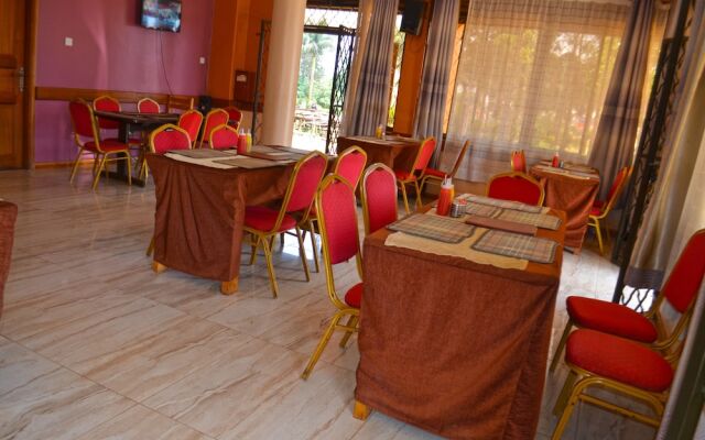 Moonlight Hotel-Namanve