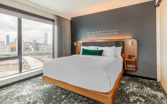 Cambria Hotel Boston Downtown - Seaport