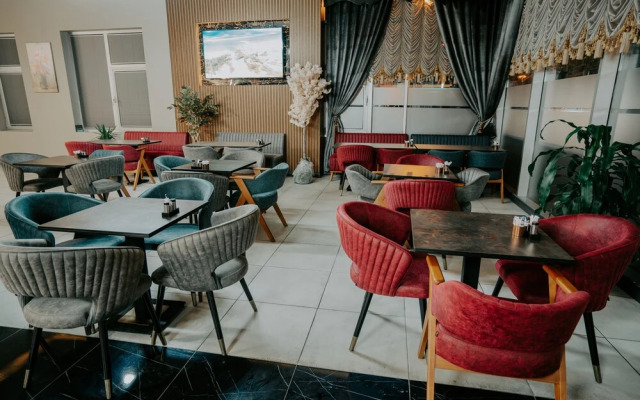 Grand Quars Hotel