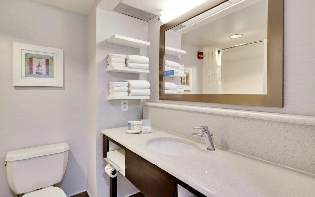 Hampton Inn Alexandria-Old Town/King St. Metro