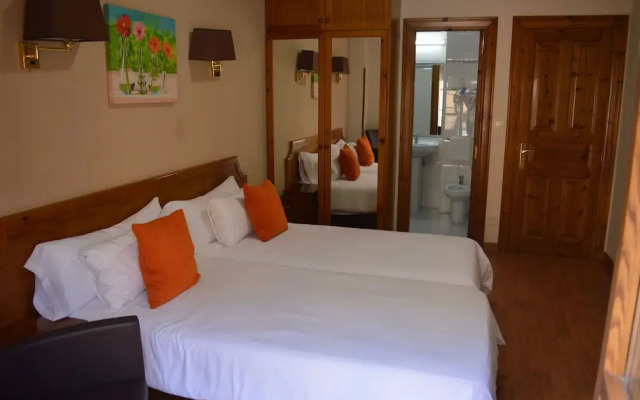 Hotel Los Robles