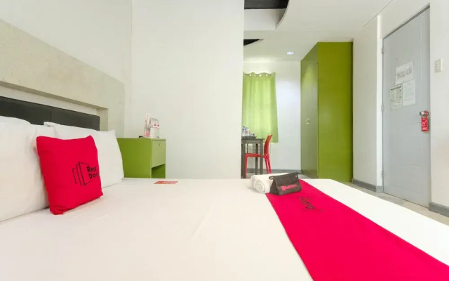 Reddoorz Near Waltermart Subic