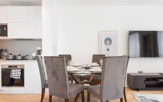 3br-sleeps8-central London-parking
