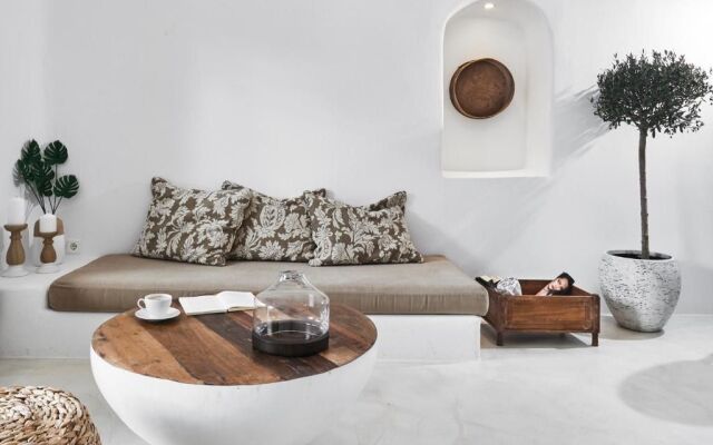 The Small Architect'S Villa Santorini