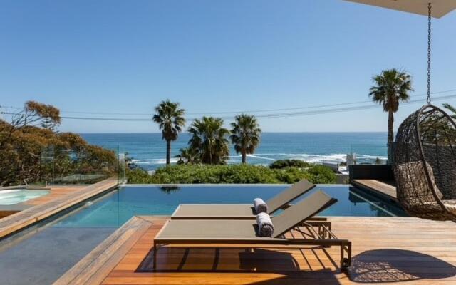 Element House - Contemporary and Upmarket Villa