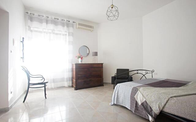 Ciraccio Apartments